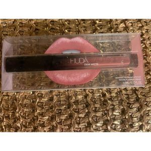 Huda Liquid Demi Matte Feminist NIB $20 SOLD OUT & D/C